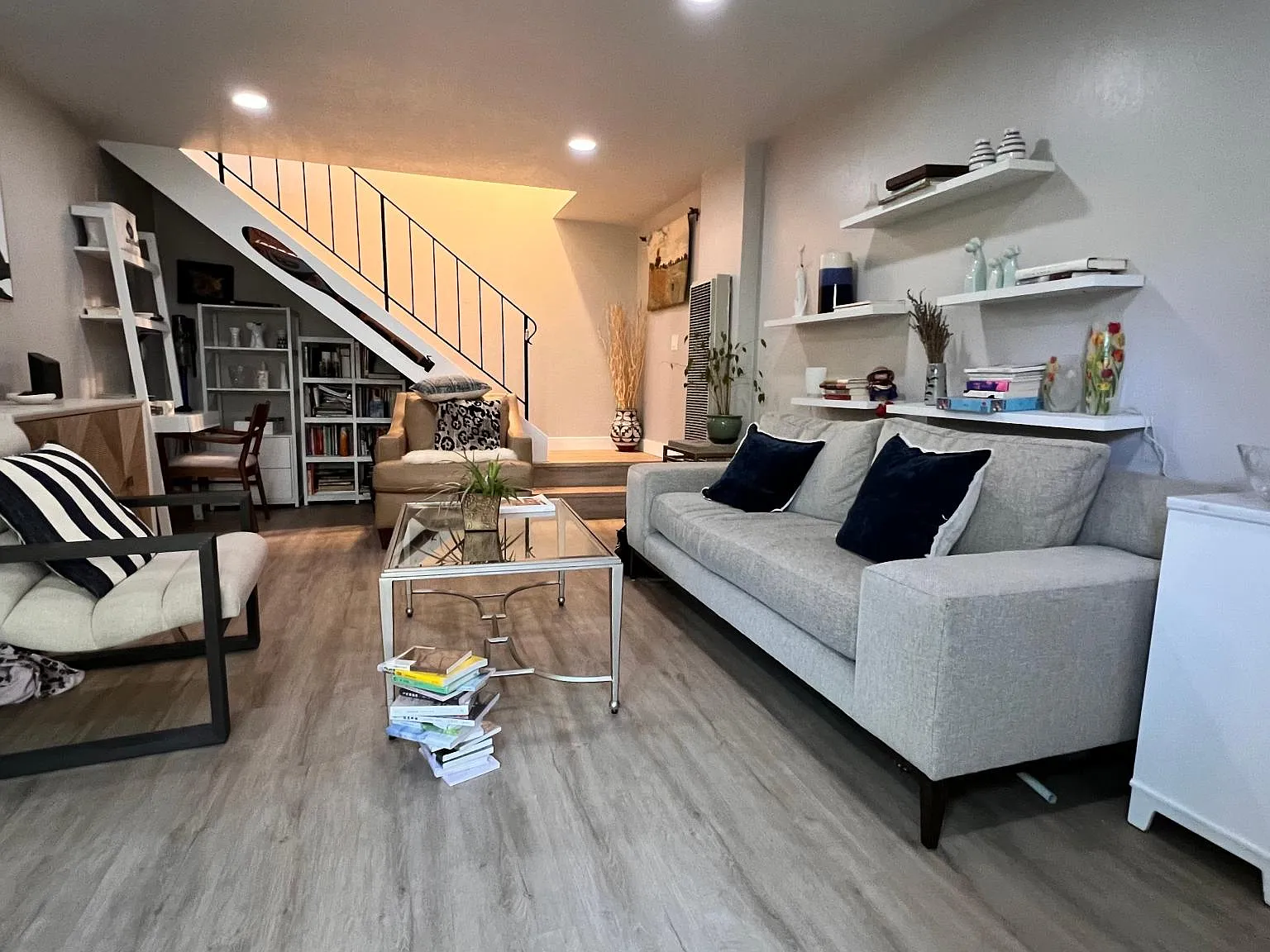 2 bed, 968 sqft, $3,300 — Photo 4