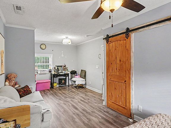4th image of 6838 Smithwood Rd