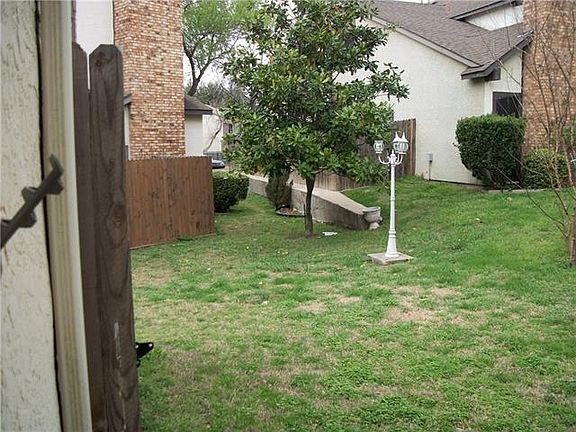 3rd image of 611 Oriole Blvd APT 1402