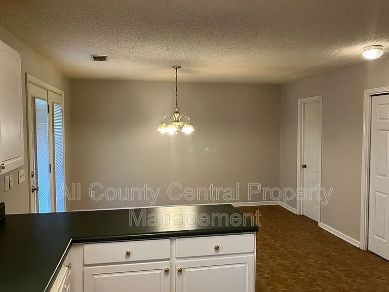 1328 Grayson Valley Pkwy — Photo 6