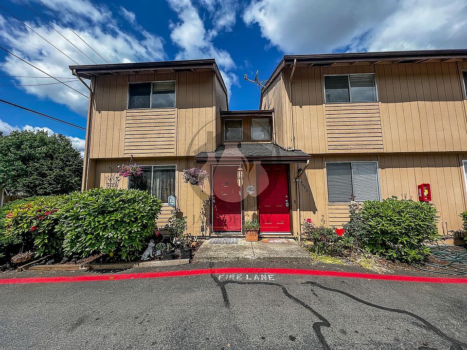 1st image of 3071 D St NE #3073