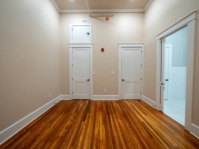 Large Bedroom