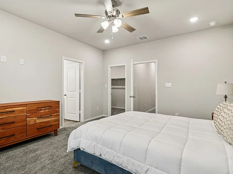 8911 FM 1560 N — Photo 19