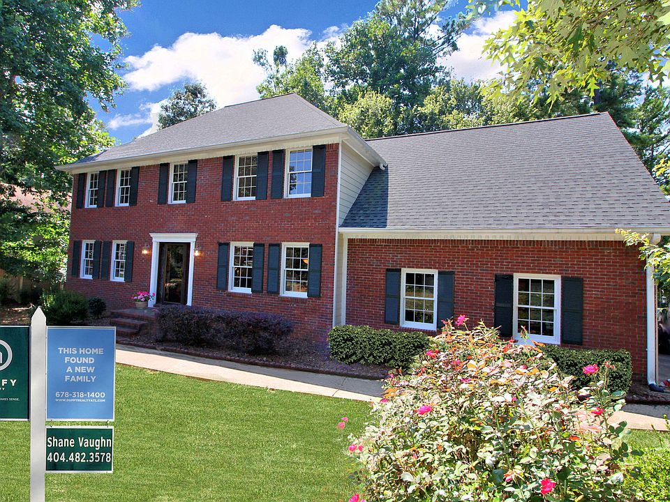 1st image of 3628 Stonehenge Way NE