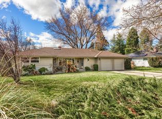 416 S Groveland Ave, Medford, OR