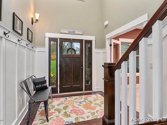 5th image of 7507 Fairbrother Ln SE