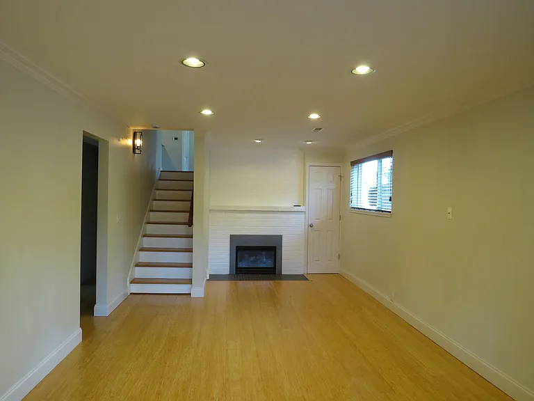 15105 SE 20th St — Photo 21