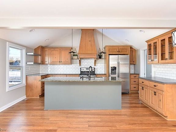 5th image of 6507 Mahoning Ave NW