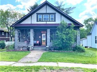 504 3rd St, Monett, MO 65708