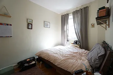 Rented by Rennit Inc.