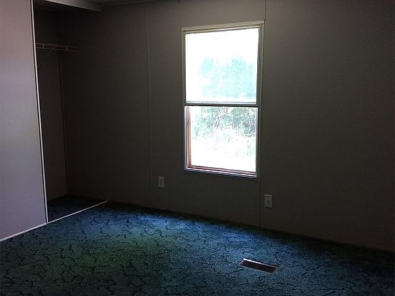 4th image of 203 W Cherry Blossom Ln