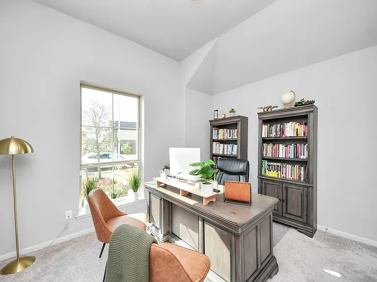 1711 Rustling Creek Dr — Photo 26