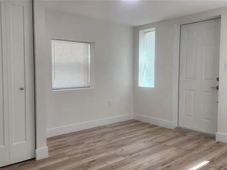 2117 5th St #FRONT HOUSE — Photo 4