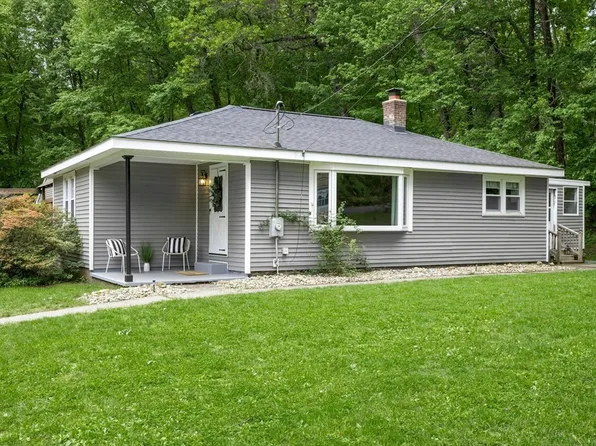 15 Dodge Hill Rd, Sutton, MA 01590