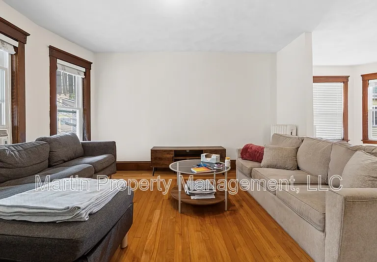 42-44 Whitman St #2 — Photo 1