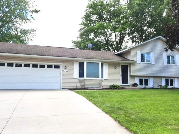 7743 Countryside Dr, Bloomington, MN 55438
