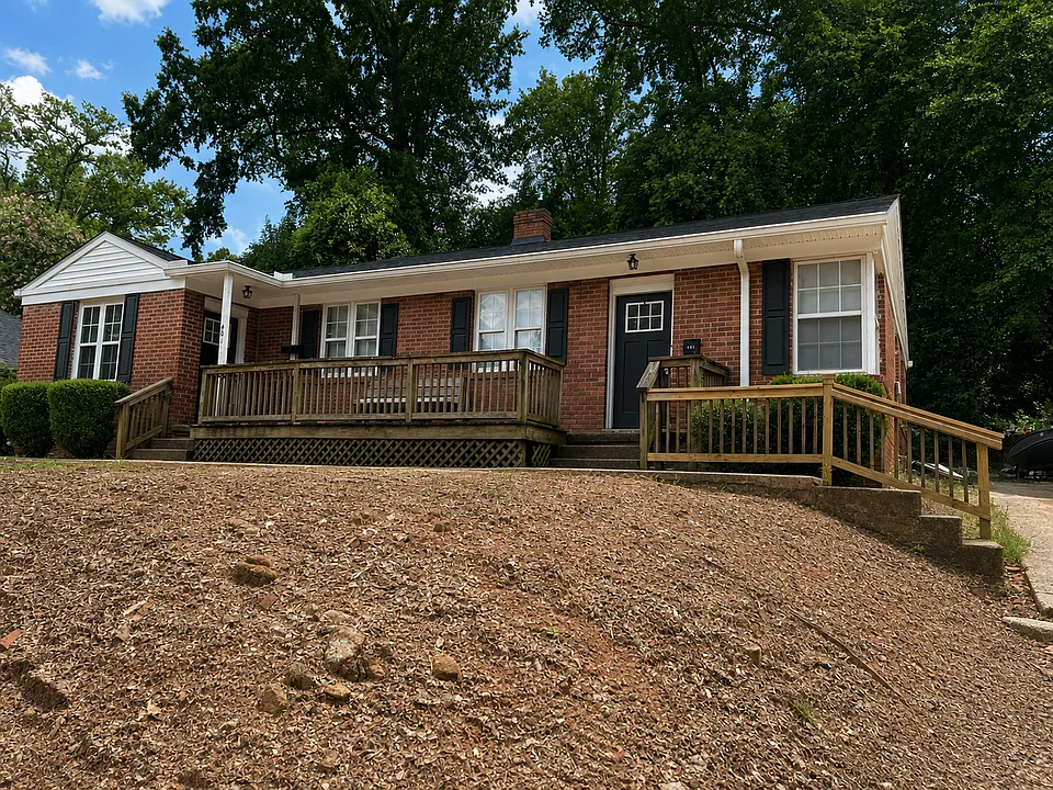 403 Waccamaw Ave