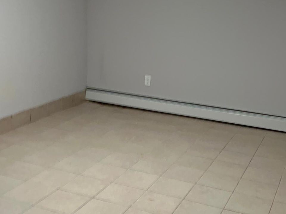 2nd image of 25938 Craft Ave Unit 1