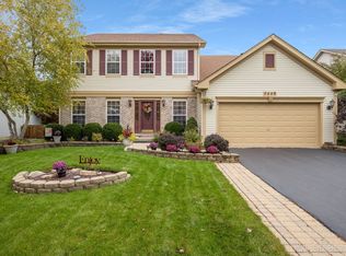 2449 Biltmore Cir, Aurora, IL 60503