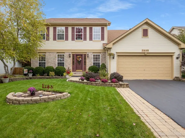 2449 Biltmore Cir, Aurora, IL 60503
