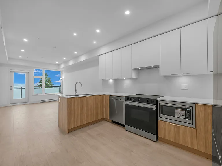 6479 Selma Ave #207 — Photo 1