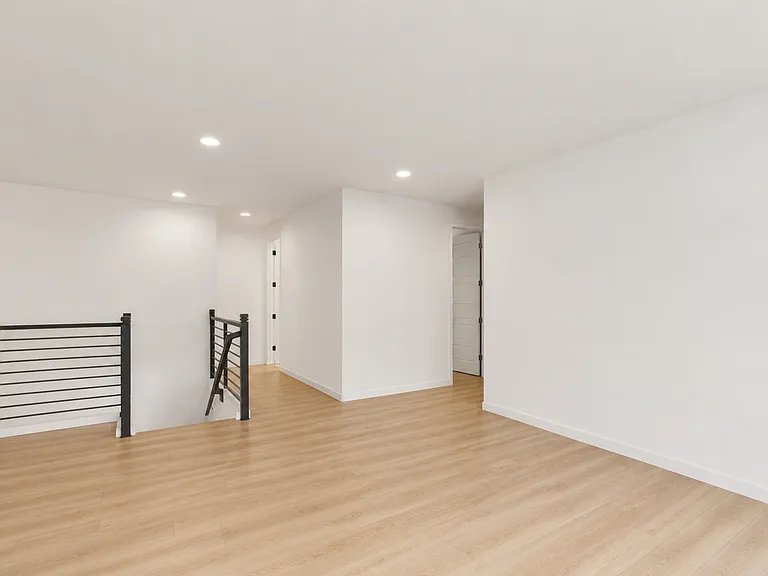 633 E Silver Fox Way — Photo 14