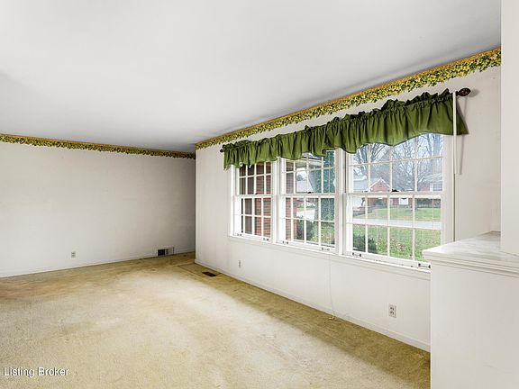 4th image of 925 Ashland Ave