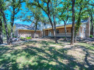 1004 Shady Oaks Dr N, Bridgeport, TX 76426