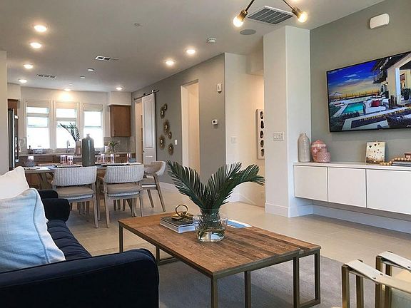 2nd image of 905 Cotati Ter #5