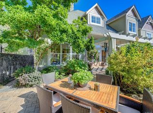945 Bear Mountain Pkwy #102, Langford, BC V9B6T1