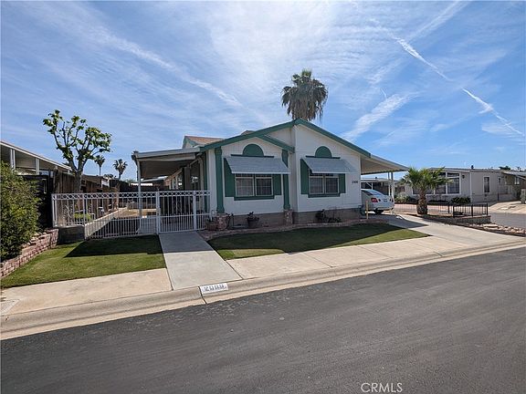 2nd image of 2000 Breezeway Dr