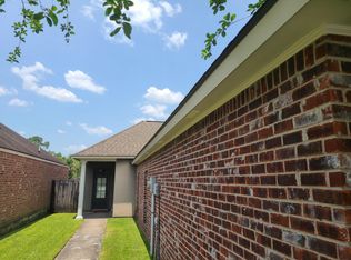 650 Spring Cove Dr, Baton Rouge, LA 70810