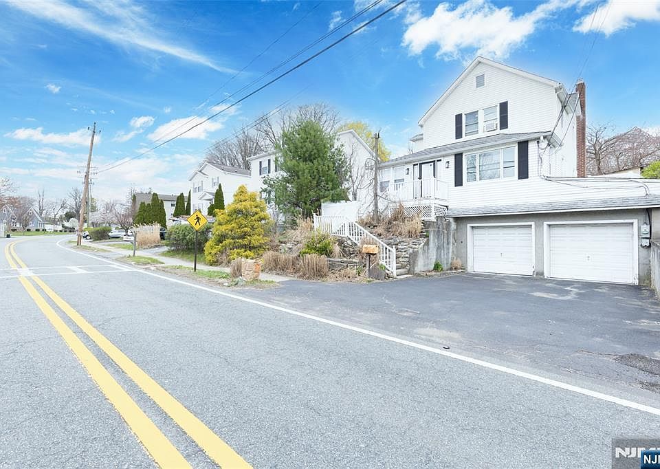 1st image of 111 Ramapo Valley Rd