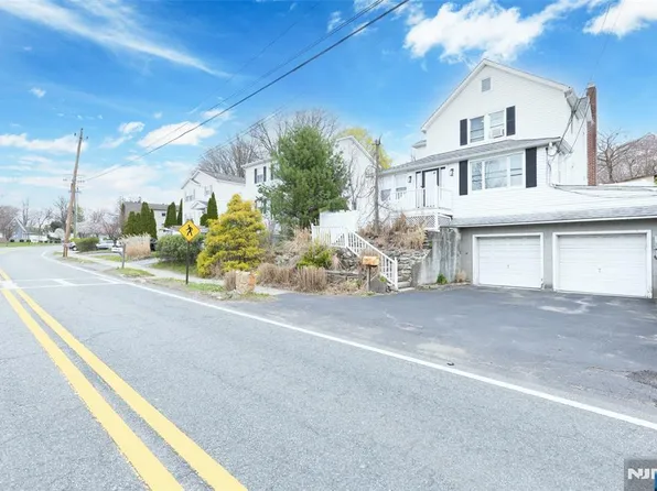 111 Ramapo Valley Rd, Mahwah, NJ 07430