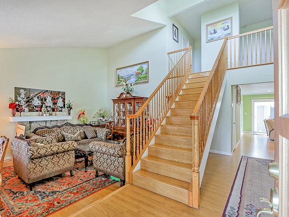 5th image of 3017 McLaughlin Ave