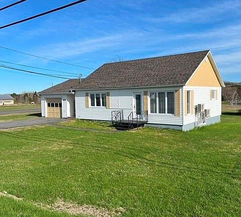 5th image of 1120 Des Pionniers Ave