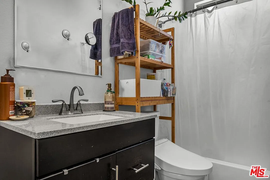 2 bed, 2.0 bath, 1150 sqft, $3,395 — Photo 4