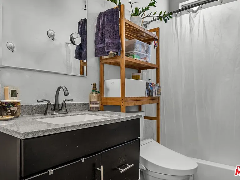1546 Hi Point St #201 — Photo 6