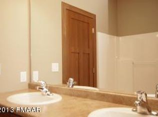443 S Pond Ct E, West Fargo, ND 58078