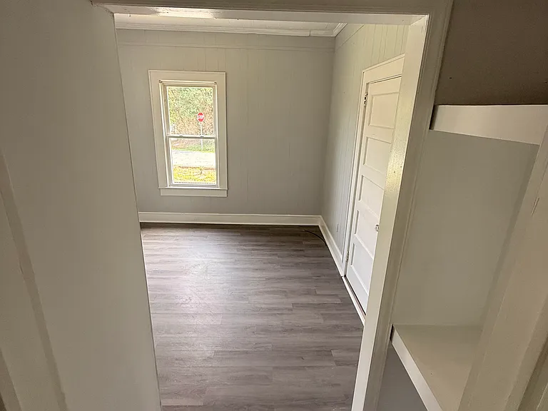 518 Lakeside Ave — Photo 17