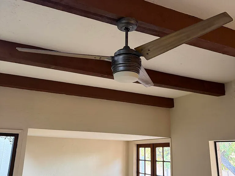 220 E Aster Dr — Photo 21