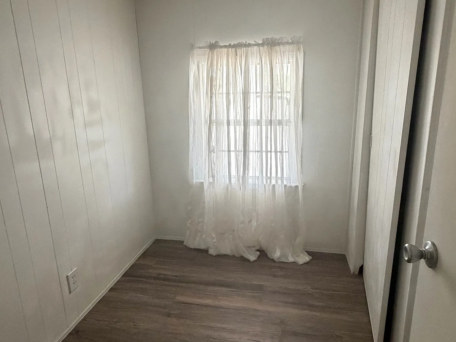 3 bed, 1.5 bath, $2,000 — Photo 4