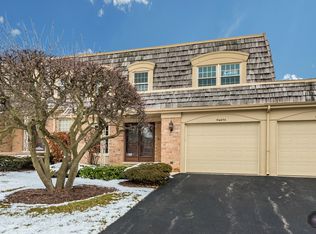 19W034 E Avenue Normandy East Ave, Oak Brook, IL 60523