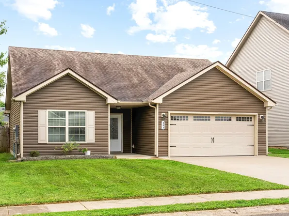 303 Ferdinand Ln, Oak Grove, KY 42262