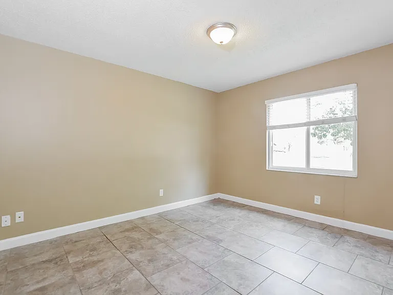 1264 Croftwood Dr — Photo 14