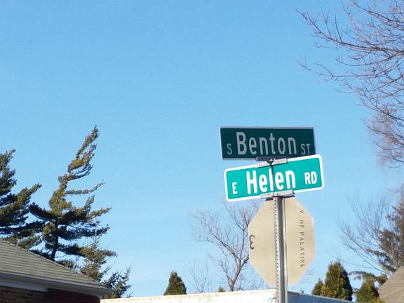 5th image of 410 S Benton St