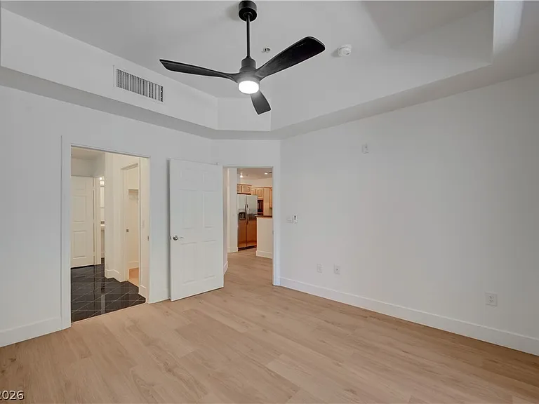 55 E Agate Ave #304 — Photo 32