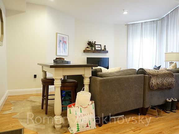 4th image of 10 Brainerd Rd APT 31