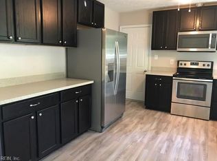 3608 Foxhaven Dr, Gloucester, VA 23061