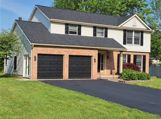 8501 Snowshoe Trl, Cicero, NY 13039